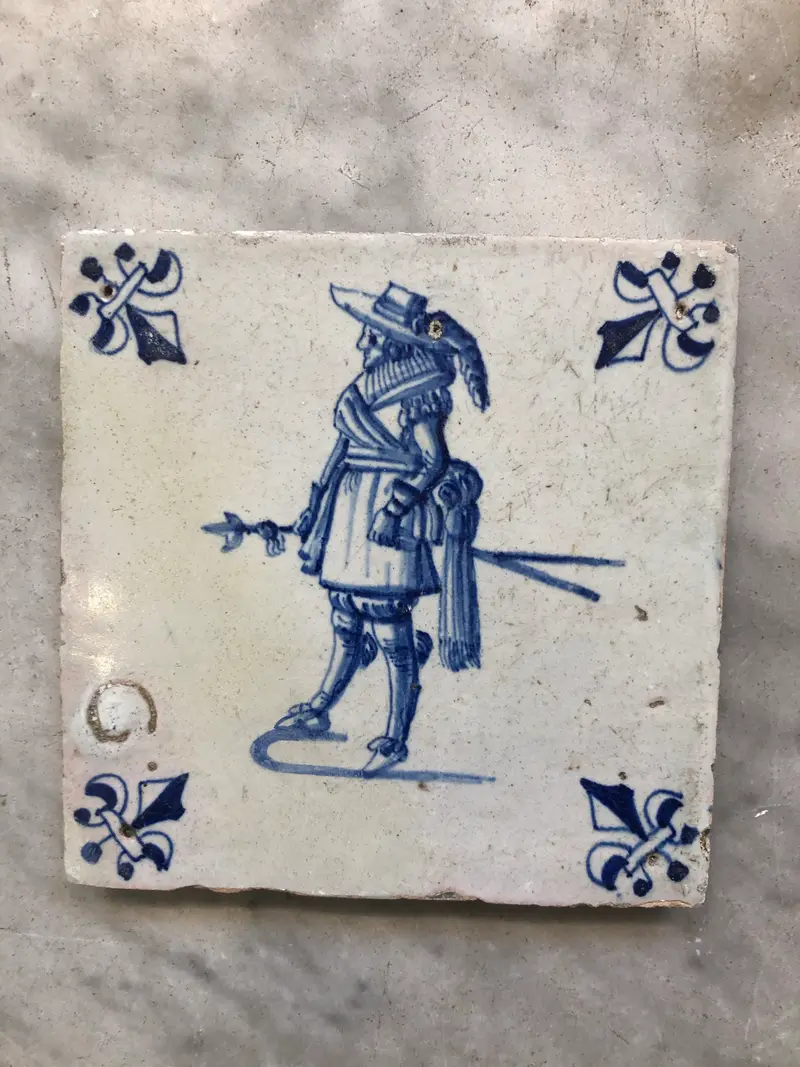 17th century Delft handpainted dutch tile with soldier