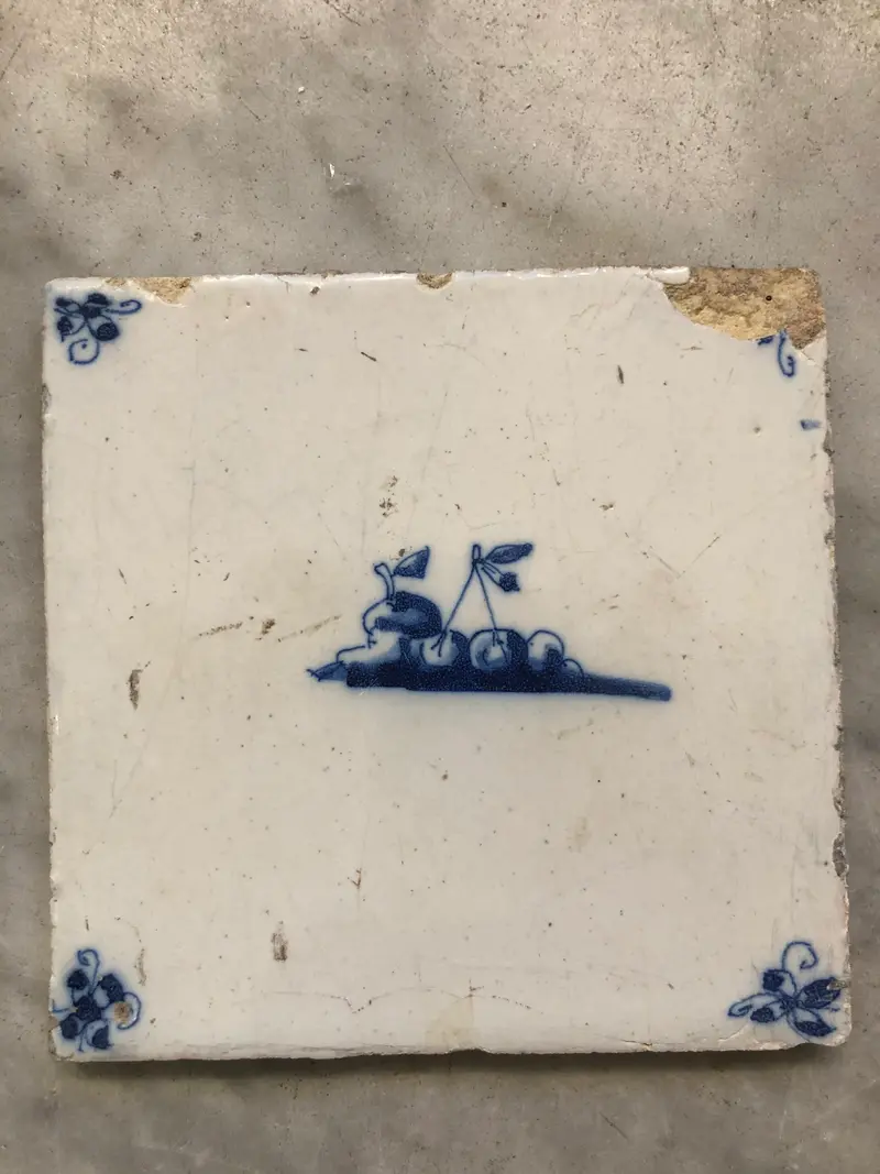 18th century Delft handpainted dutch tile with fruit