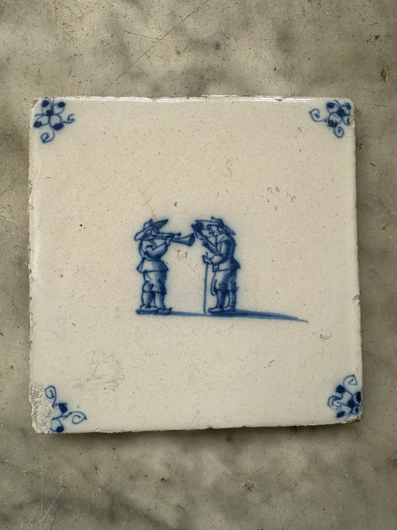 32) delft tile with children making music
