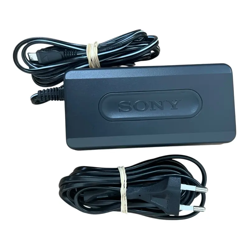AC-L10A – Adapter voor NP-F550 / F570