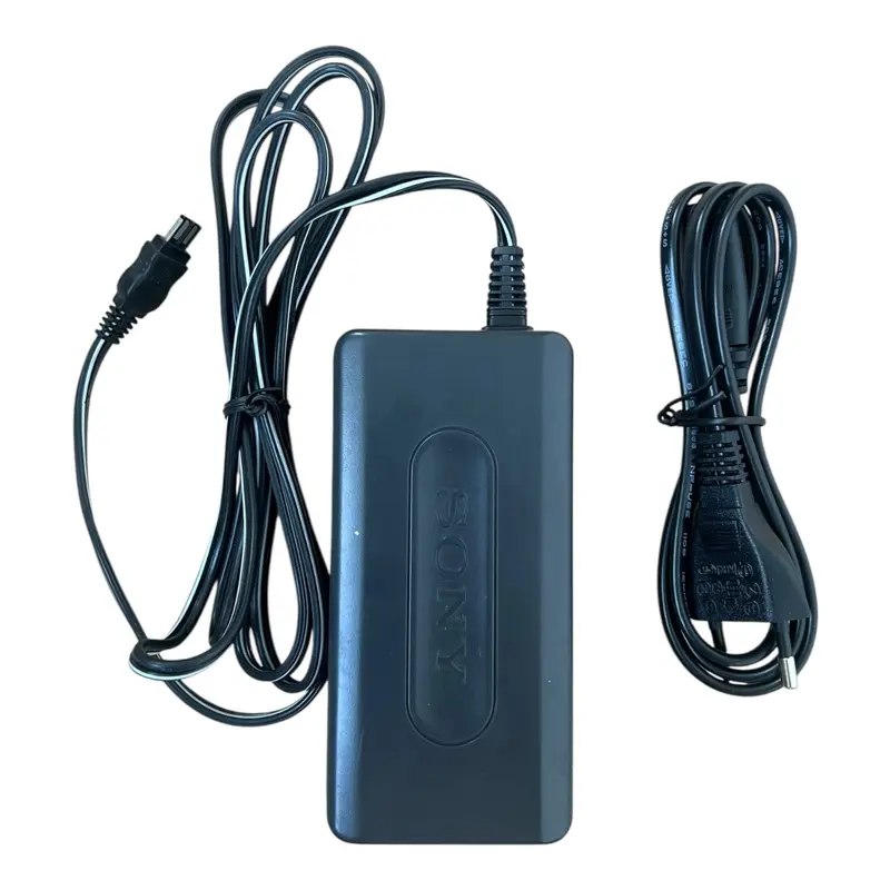 AC-L10C – Adapter voor NP-FH50 / FH70 / FH100
