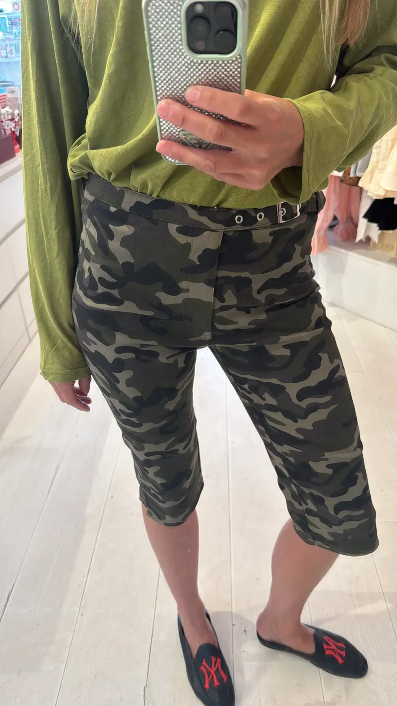 ARMY CAPRI