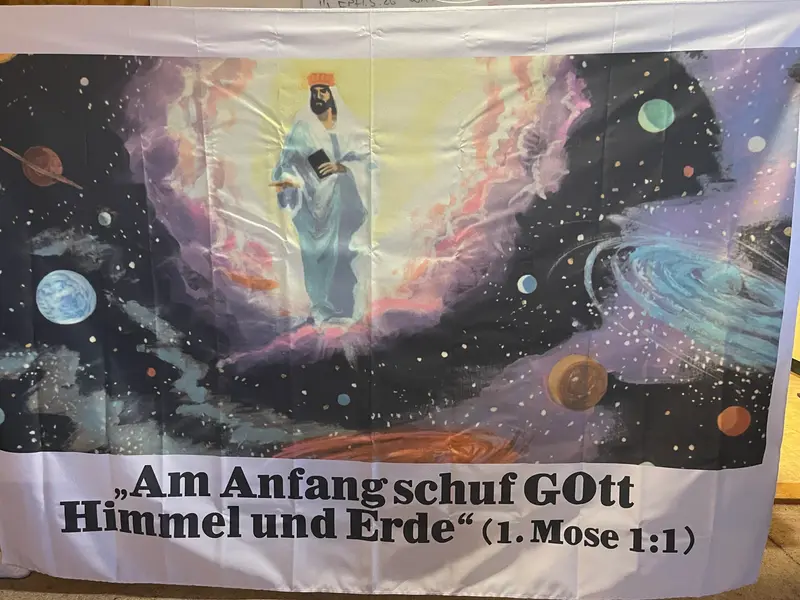 Banner - Am Anfang schuf Gott Himmel und Erde