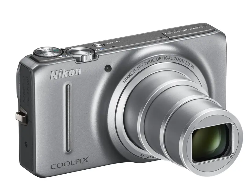 Coolpix S9200 Digitale Compact Camera - Zilver (In doos)