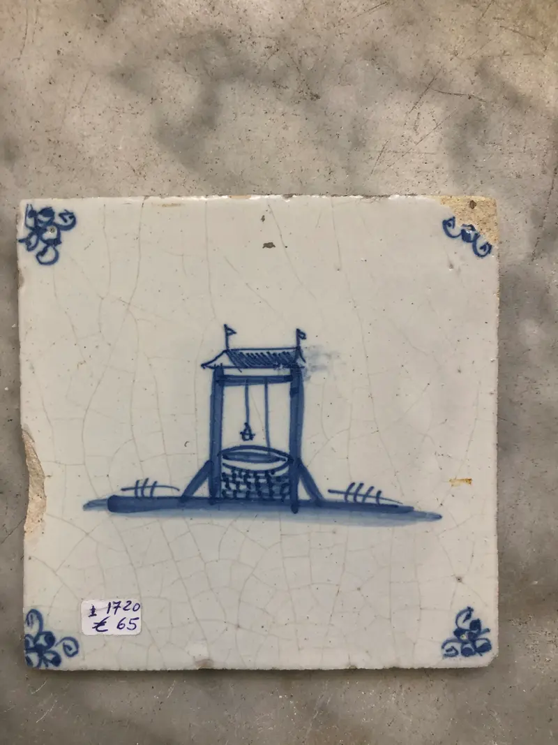 Delft handpainted dutch tile with waterpit