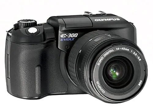 E-300 Systeemcamera + 14-45mm 3.5-5.6 Lens