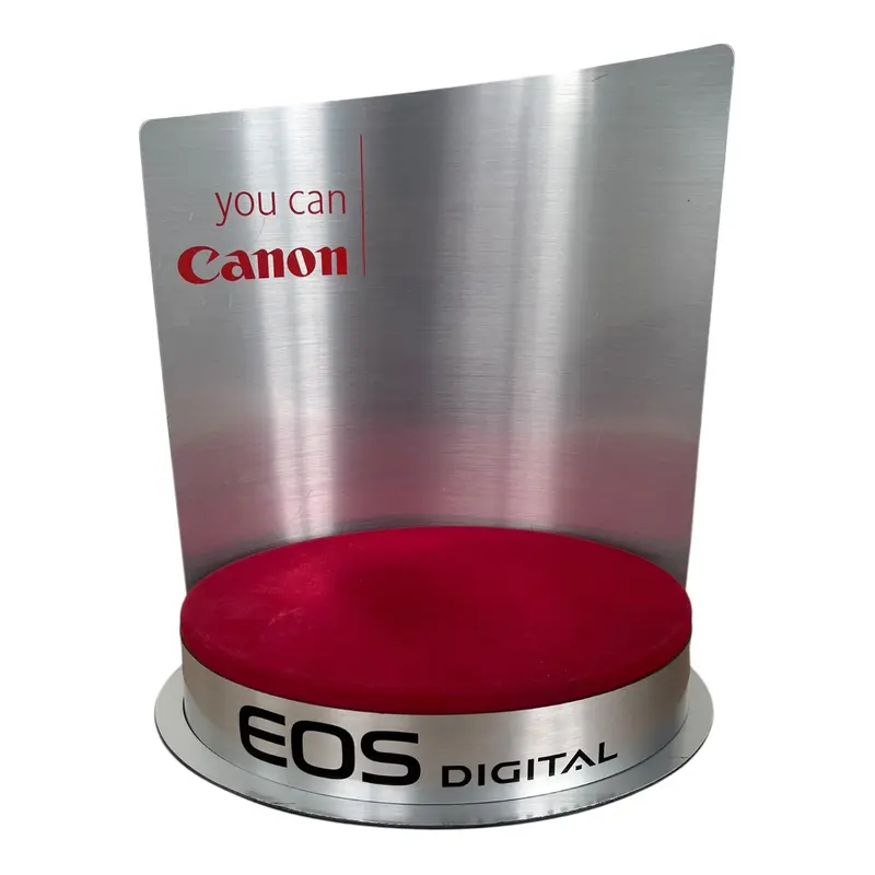 EOS Digital Vintage Display Stand - Aluminium Camera Standaard met Rode Fluwelen Basis