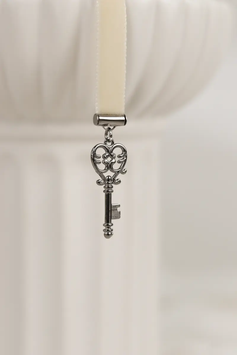 Key of Secrets boekenlegger zilver