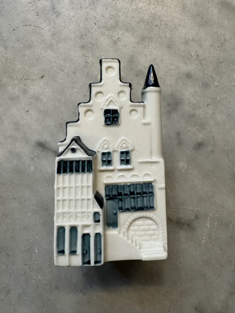 Klm house 101