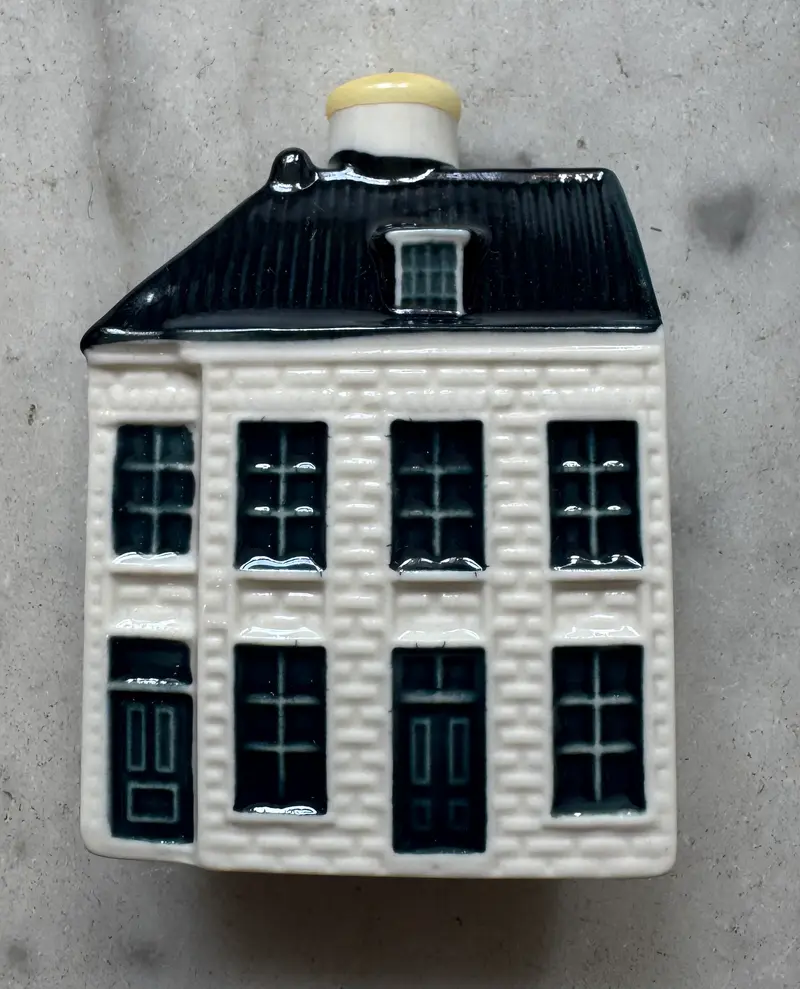 KLM house nr 106, leiden