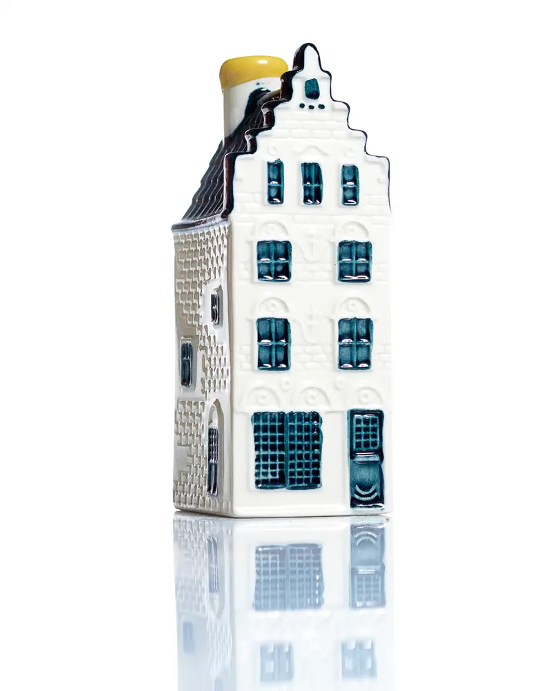 KLM HOUSE Nr. 32 Koornmarkt 81 Delft