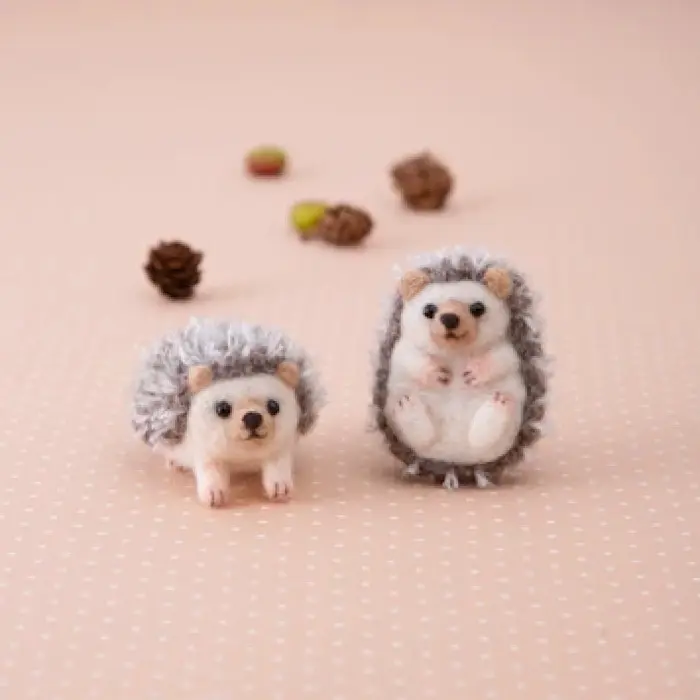 Needle Felting Kit ‘Hedgehog’ - Hamanaka