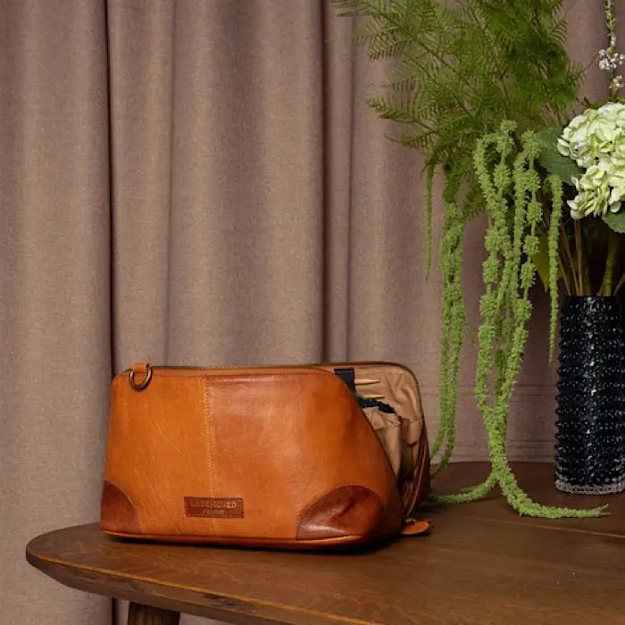 Project 79 Burned Tan/Walnut - RE