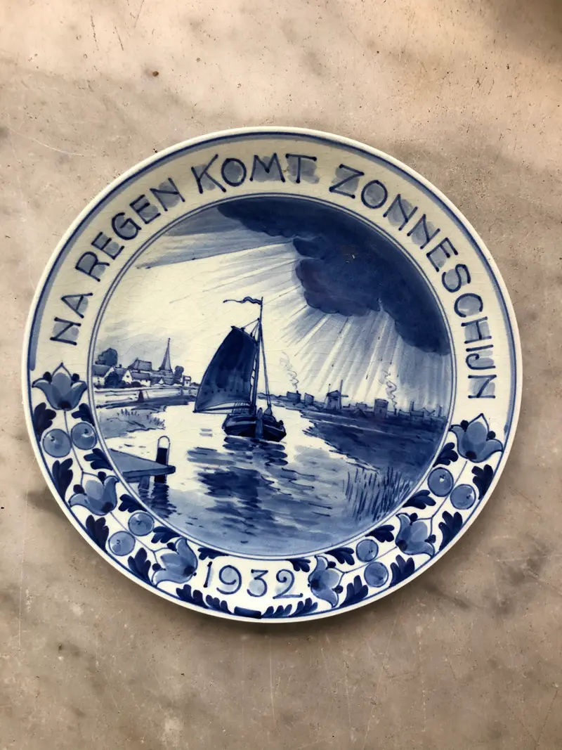 Royal Delft handpainted dutch plate 1932