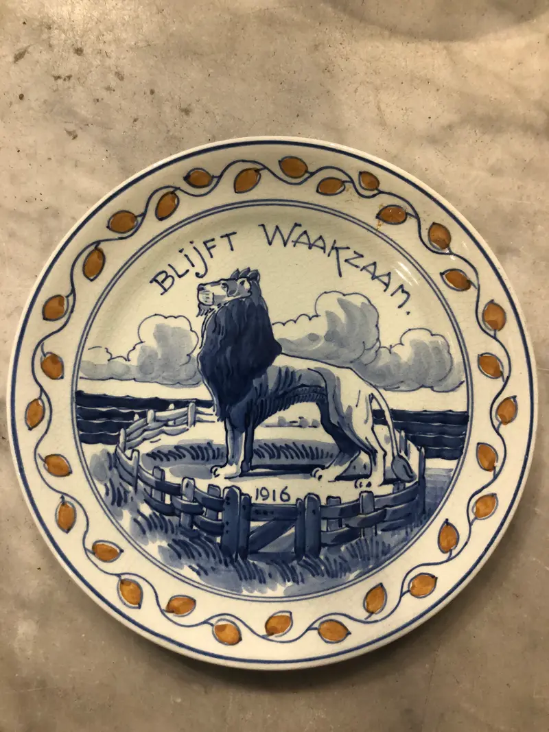 Royal Delft handpainted ww1 dutch 1918 plate