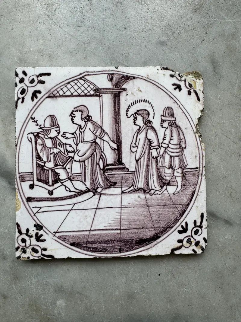T114) Delft 18 th century bible tile