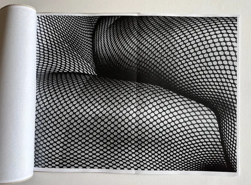 TIGHTS IN SHIMOTAKAIDO. (SIGNED)